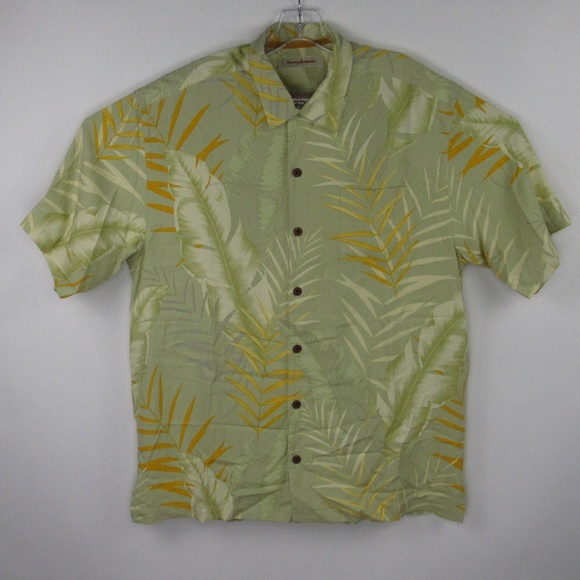 Tommy Bahama Other - Tommy Bahama Camp Shirt Size Large Short Sleeve